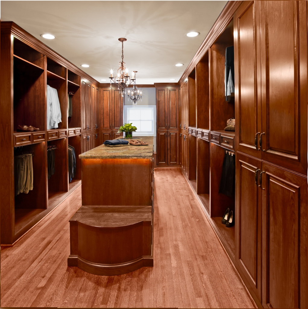 Traditional Closet